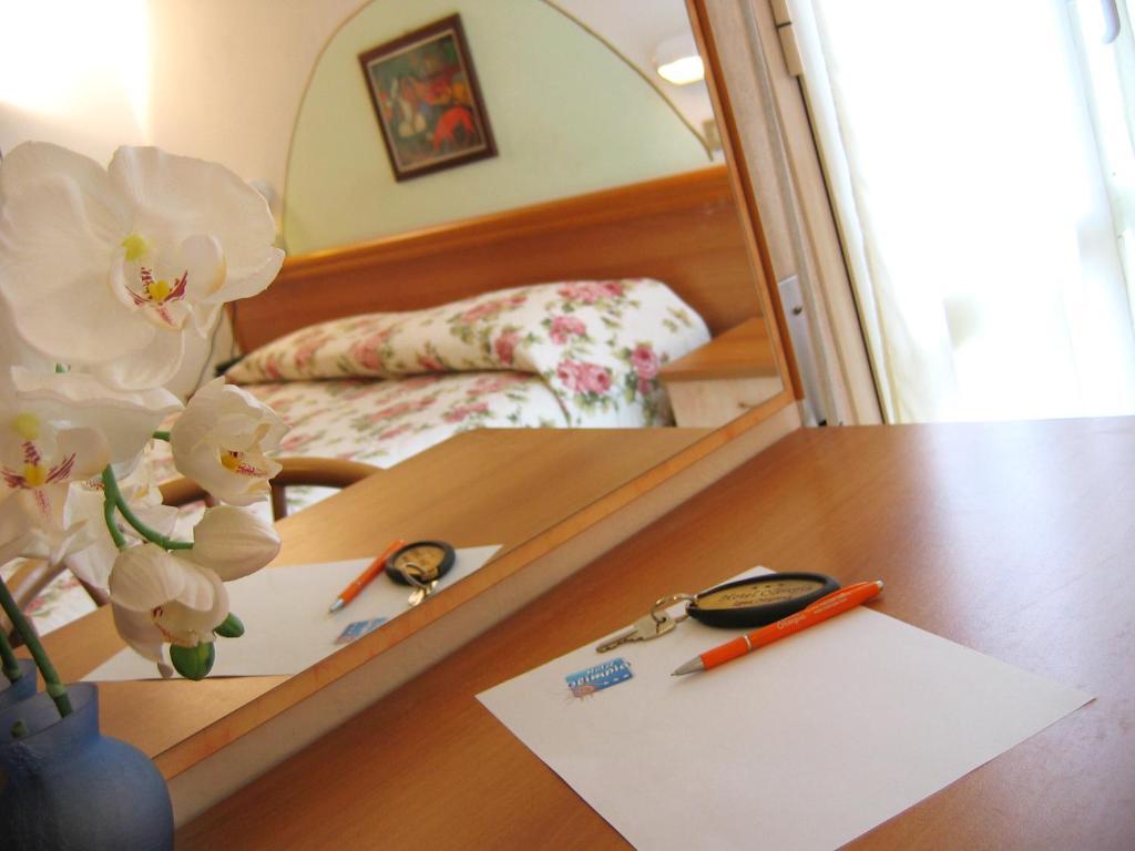 Hotel Olimpia Bellaria-Igea Marina Phòng bức ảnh